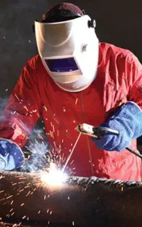 استخدام فوری جوشکار و کارگر فنی