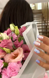 استخدام دستیار ناخن