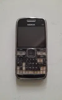 گوشی نوکیا E72