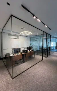 اجرای پارتیشن شیشه ای اداری وهندریل وجان پناه و...