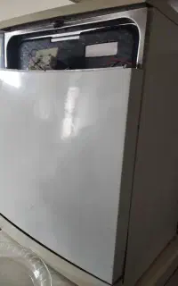 ماشین ظرفشویی