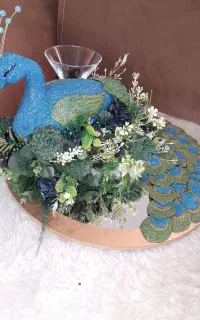 سینی و دسته گل حنا