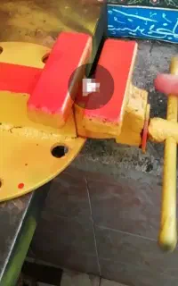 گیره آهنی رومیزی