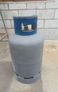 یک عدد کپسول گاز پرسی