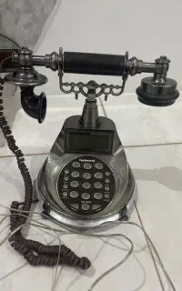تلفن شیک طرح قدیم