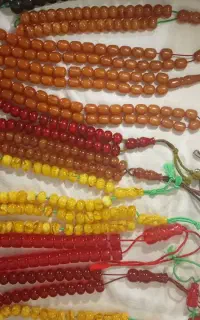 تسبیح کهربا و سندلوس