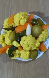 ترشی بادمجون شکم پر خانگی باادویجات مخصوص چهارمحال