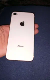 آیفون ۸