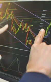 نیازبه سرمایه گذاری در بازارهای مالی به نام خودتون