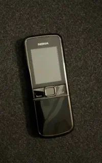 گوشی نوکیا ۸۸۰۰