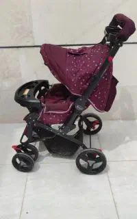 کالسکه تمیز. در حد نو