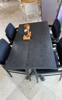 میز و صندلی چوبی