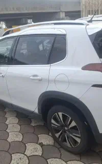 پژو ۲۰۰۸ بی رنگ بی ضربه مدل ۱۳۹۶