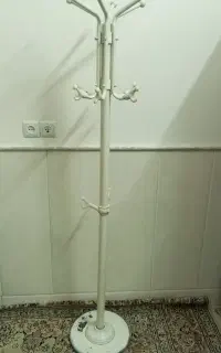 چوب لباسی ایستاده