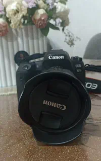 دوربین عکاسی 77d