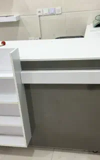 میز دخل و قفسه دیواری برای سوپر مارکت