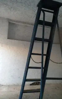 نردبان بزرگ ده پله پایه دار