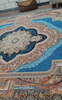 فرش ۱۲ متری سالم بدون پارگی و سوختگی