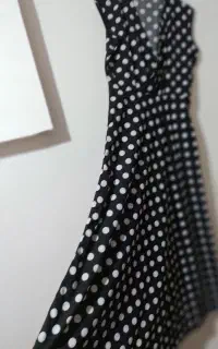 تعدادی لباس زنانه