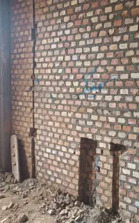 کنده کاری وتخریب ساختمان