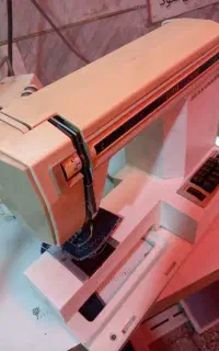 یک عددچرخ خیاطی ژانومه خانگی