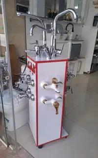 فروشنده لوازم بهداشتی و ساختمانی