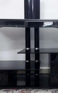 میز تلوزیون شیشه ای