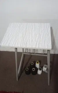 میز سردوز سه نخ همراه با ۶ عدد نخ