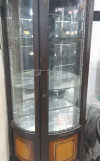 ویترین شیشه ای فروش به علت جابه جایی
