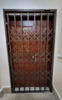 حفاظ درب آکاردئونی