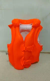 جلیقه نجات شنا