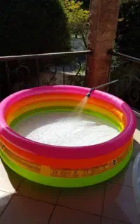 استخر بادی بزرگ و مناسب کودک و نوجوان