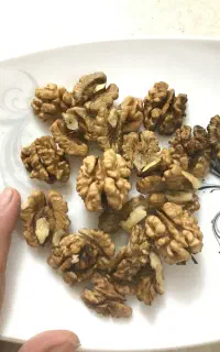 مغز گردو کاملا خشک امساله وپرچرب ییلاقات