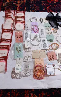 اکسسوری و بدلیجات