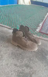 کفش بسیار خوب سبک