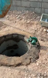 چاه کنی و بنایی