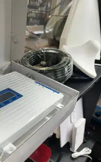 دستگاه رفع ضعف آنتن موبایل و اینترنت سه باند