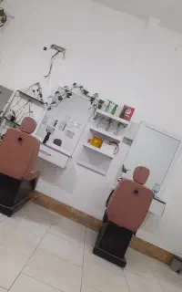 صندلی و آیینه