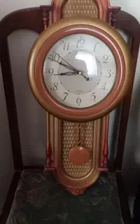 ساعت دیواری