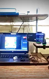 میز کامپیوتر و لب تاب