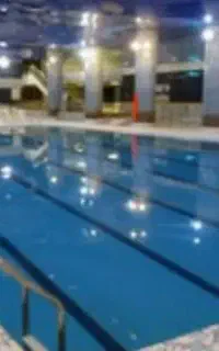 آموزش شنا بانوان و کودکان