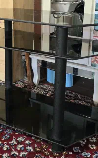 میز تلوزیون شیشه ای