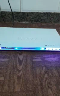 دی وی دی.آینه دراور