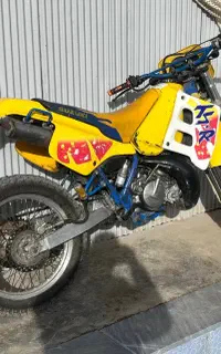 موتورسوزوکی Tsr200انجین کامل سالم وسلامت