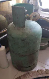 یک عدد کپسول گاز پرسی