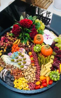 سینی مزه (فینگرفودهای شیک و خاص)