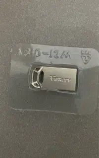 فلش ۱۶ گیگ