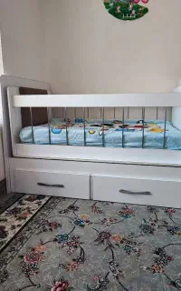 تخت و گهواره