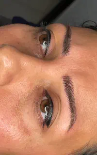مدل رایگان برای خط چشم و بن مژه دائم