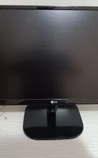 مانیتور LG-20MP48A IPS سالم در حد نو